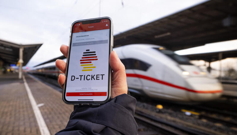s:17:"Deutschlandticket";