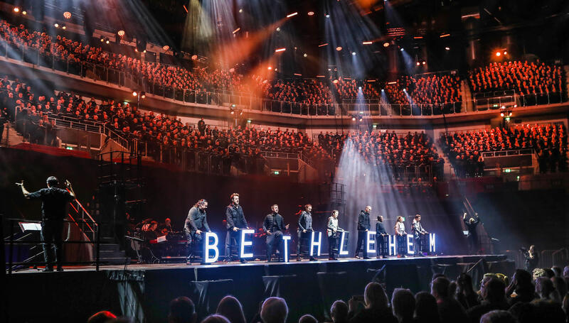 s:80:"Das Chormusical "Bethlehem" wurde im Dezember 2023 in Düsseldorf uraufgeführt.";