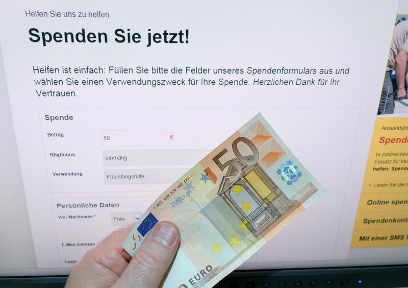 s:14:"Online-Spenden";