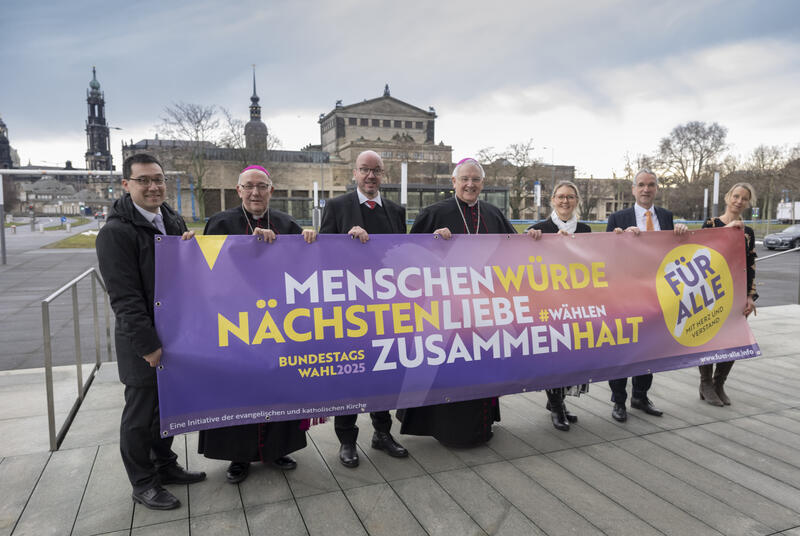 s:43:"Kirchen starten Kampagne zur Bundestagswahl";