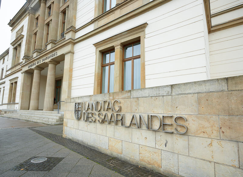 s:20:"Landtag Saarbrücken";