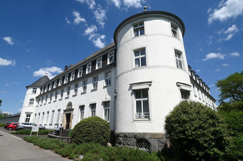 s:31:"Kirchliche Hochschule Wuppertal";